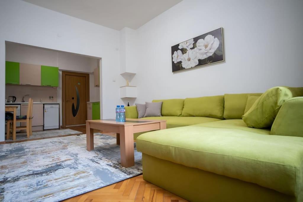 The Green Apartment In The Heart Of Old Sofia 1Bdr Exterior foto